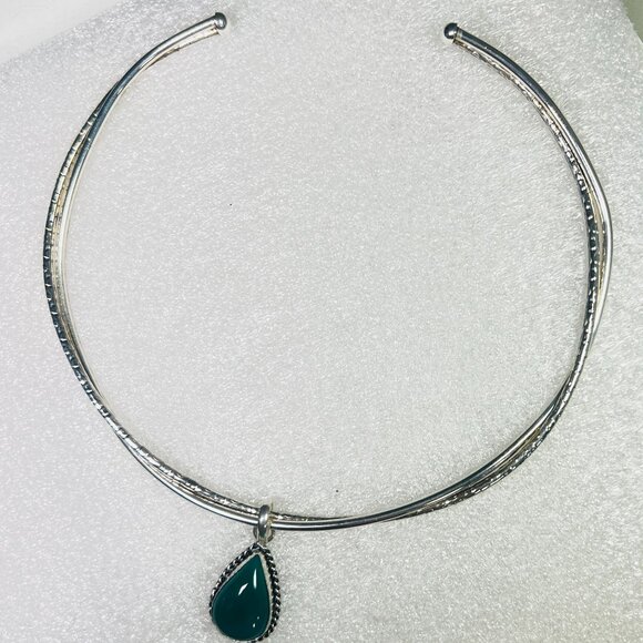 Vtg Green Onyx 925 Silver Pendant Silver-tone Textured Choker Torque Necklace - Picture 1 of 8